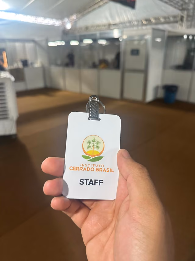 Crachá de staff do Instituto Cerrado Brasil no evento